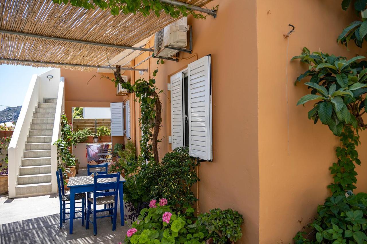 Katerina Rooms & Studios Palekastro Exterior foto